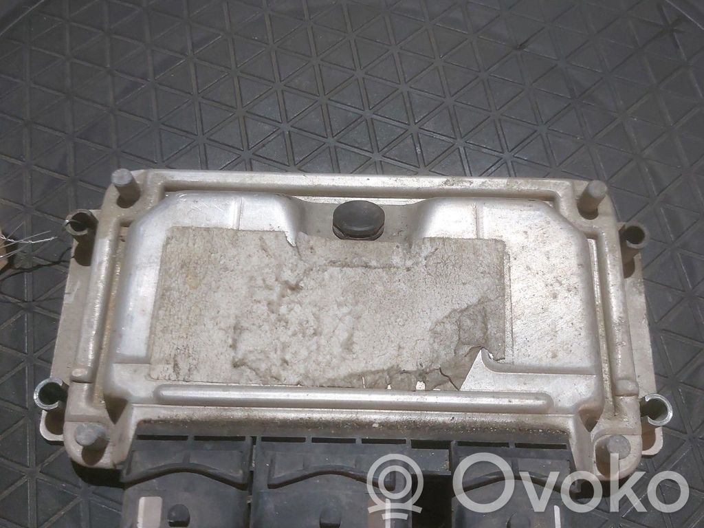 Peugeot 206 CC Engine control unit/module 