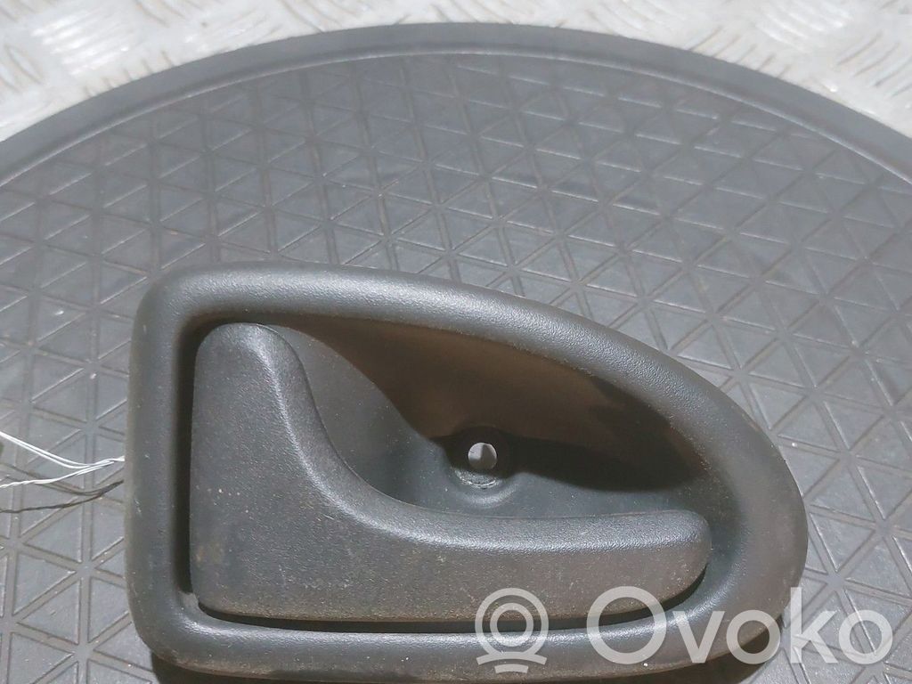 Renault Clio II Manecilla interna puerta trasera 