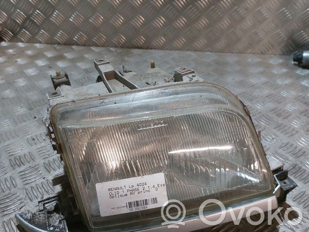 Scheinwerfer   7701034143