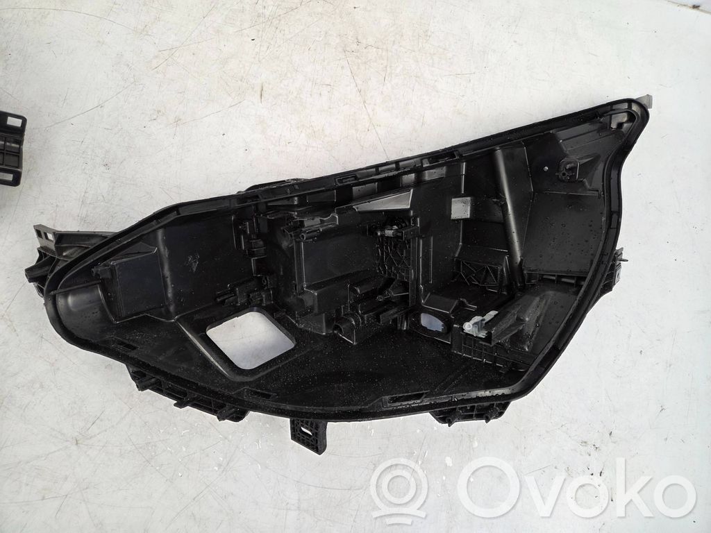 Nissan Qashqai J12 Lampa przednia 
