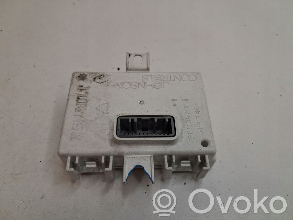 Renault Captur II Combustion control unit/module 