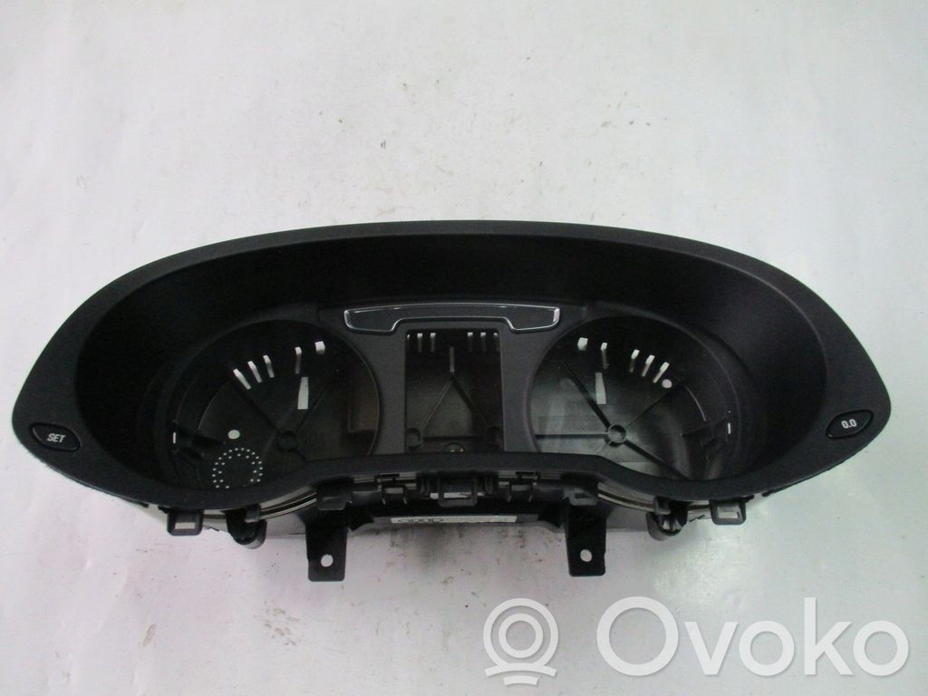 Audi Q3 Audio system kit 