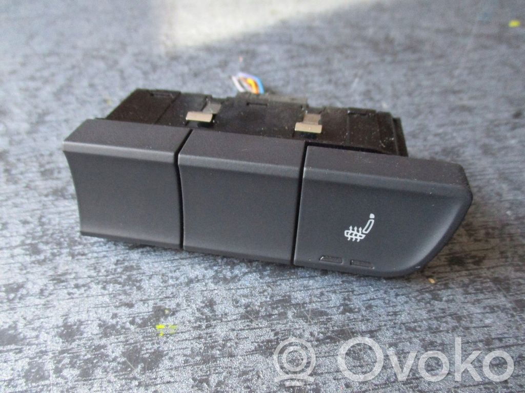 Audi A1 Audio system kit 