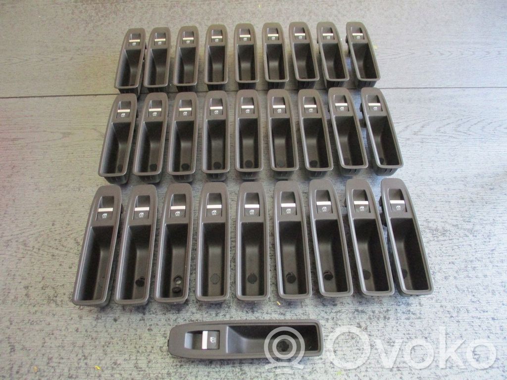 Renault Clio V Other engine bay part 