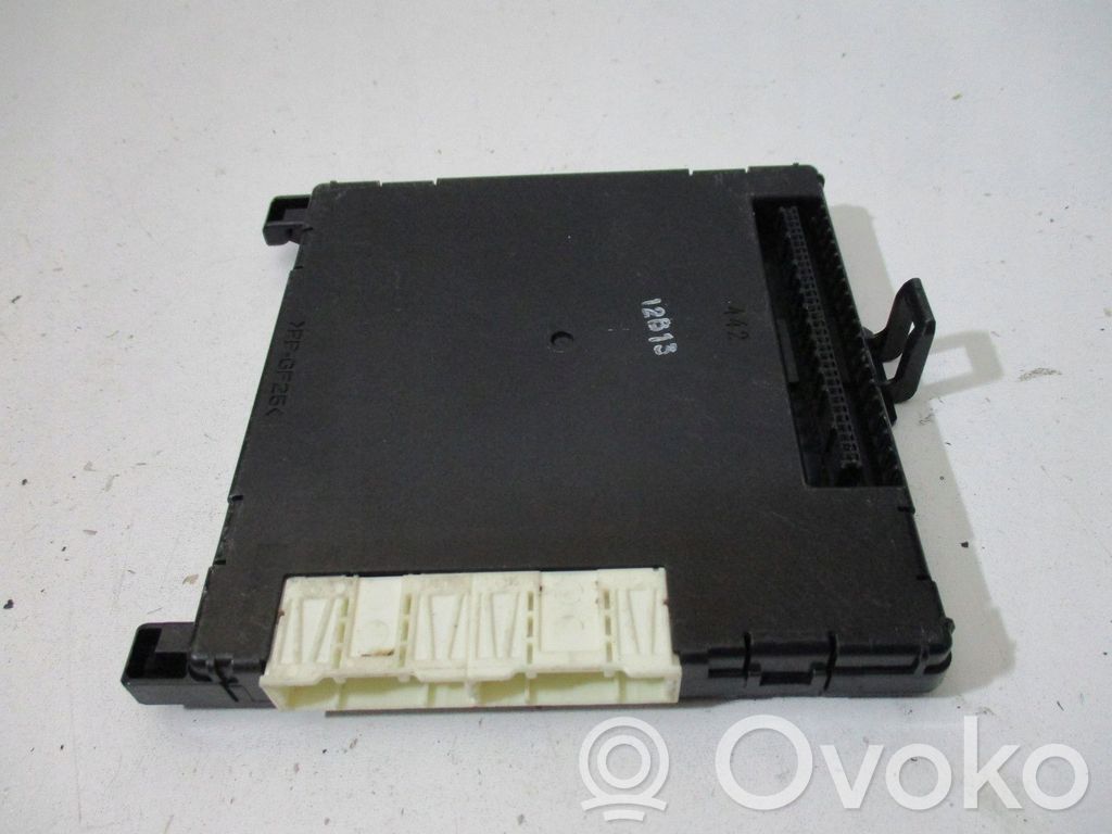 Toyota Hilux (N140, N150, N160, N170) Kit sistema audio 