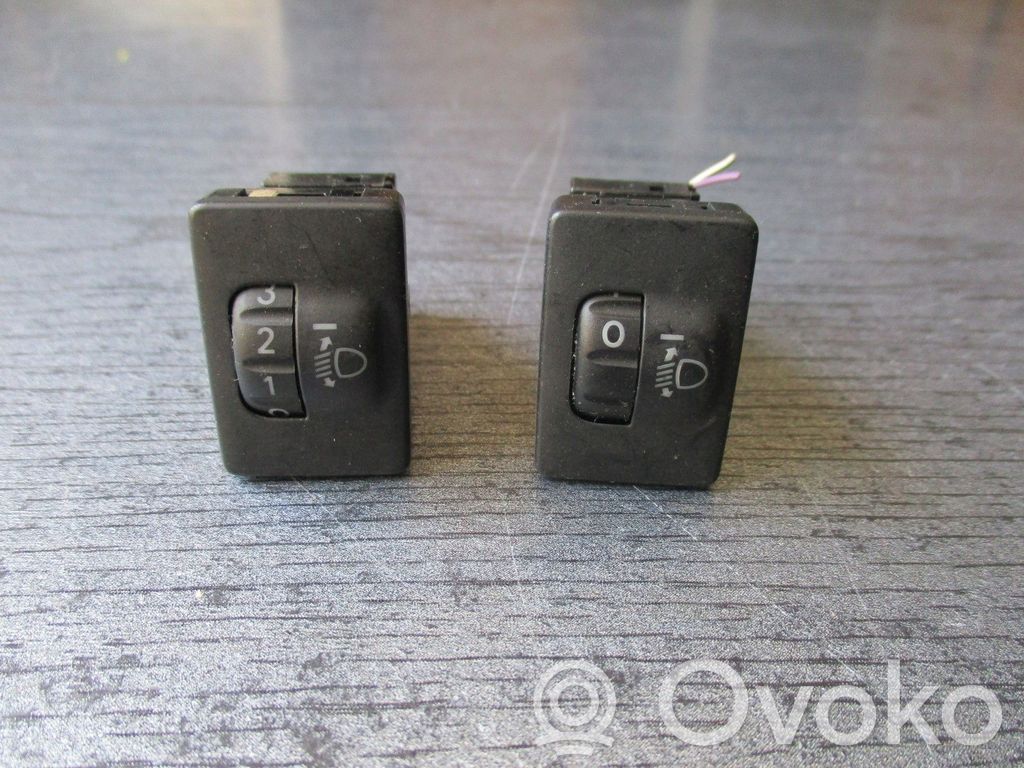 Lexus GS 250 350 300H 450H Central console control unit 