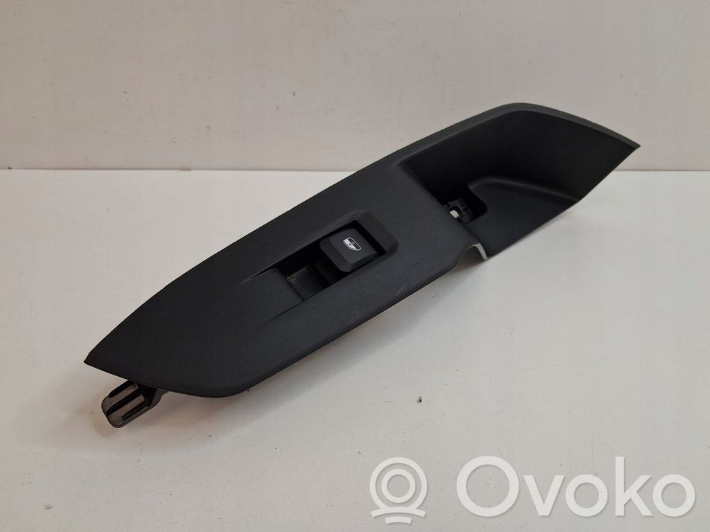 Jeep Grand Cherokee (WJ) Central console control unit 