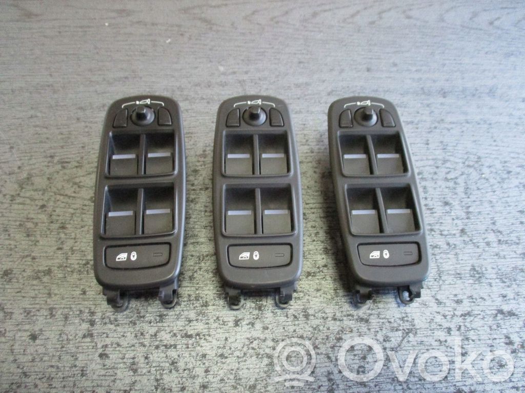 Jaguar XE Central console control unit 