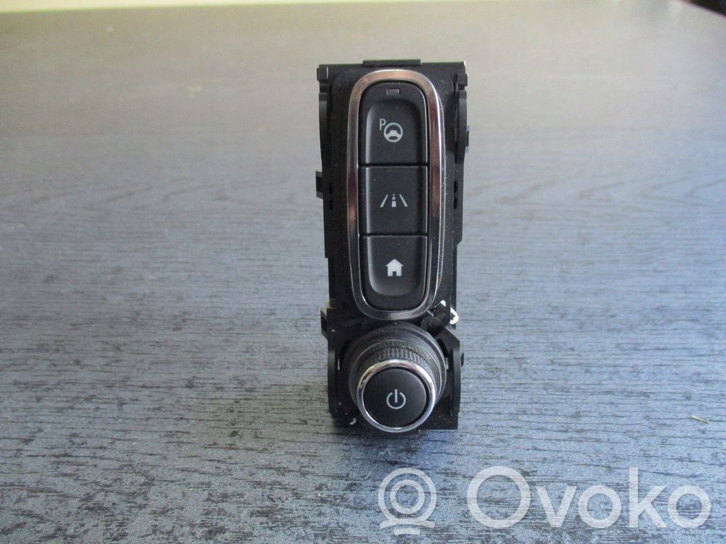 Renault Kadjar Central console control unit 
