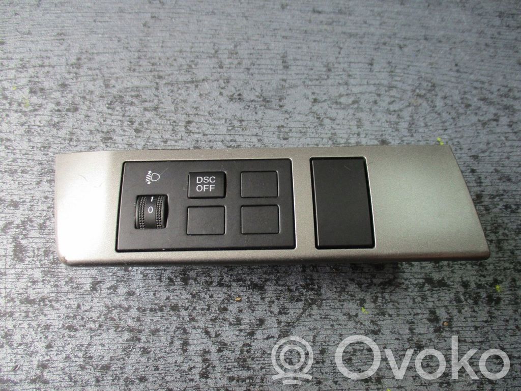 Mazda 6 Central console control unit 