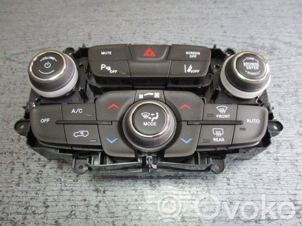 Jeep Compass Central console control unit 