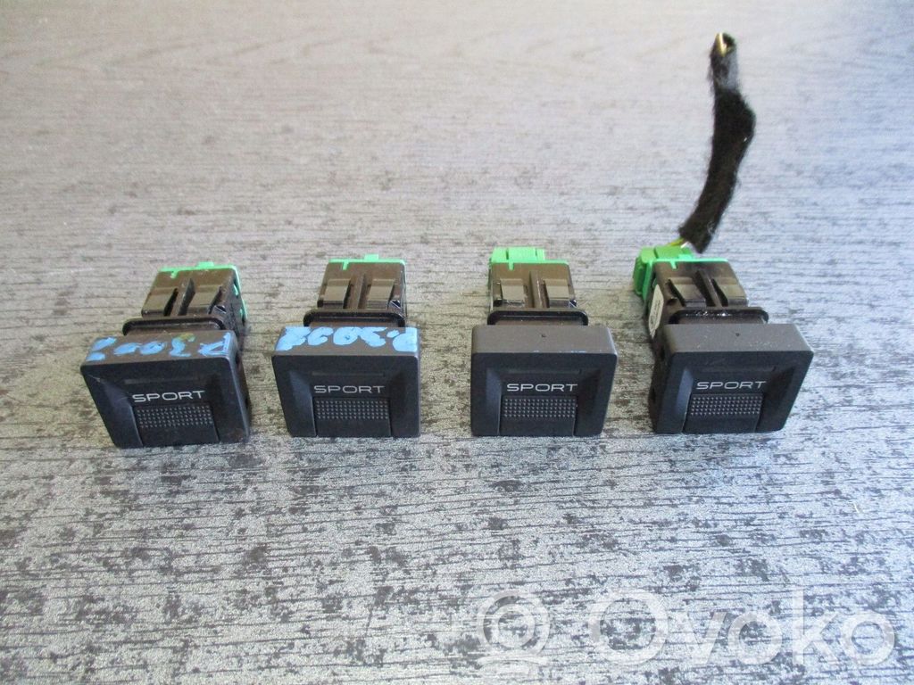 Peugeot 5008 Audio system kit 