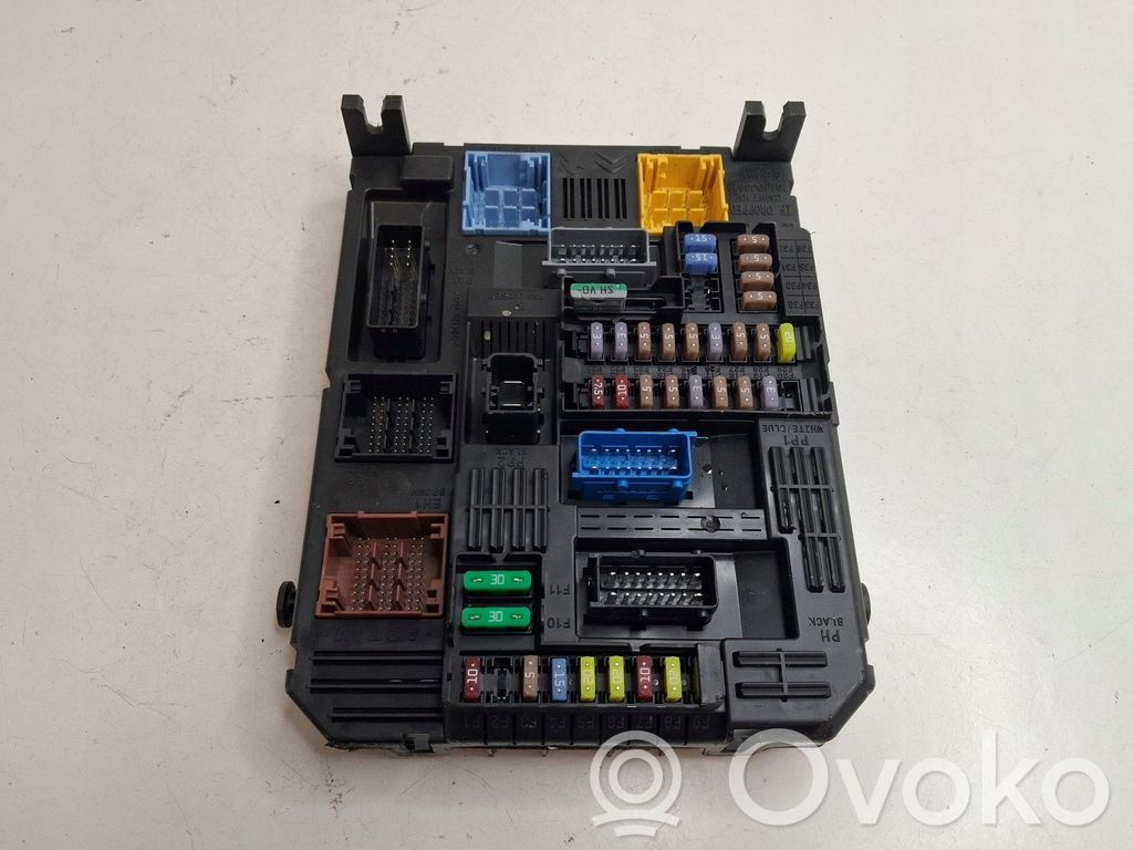 Peugeot Partner Fuse box set 