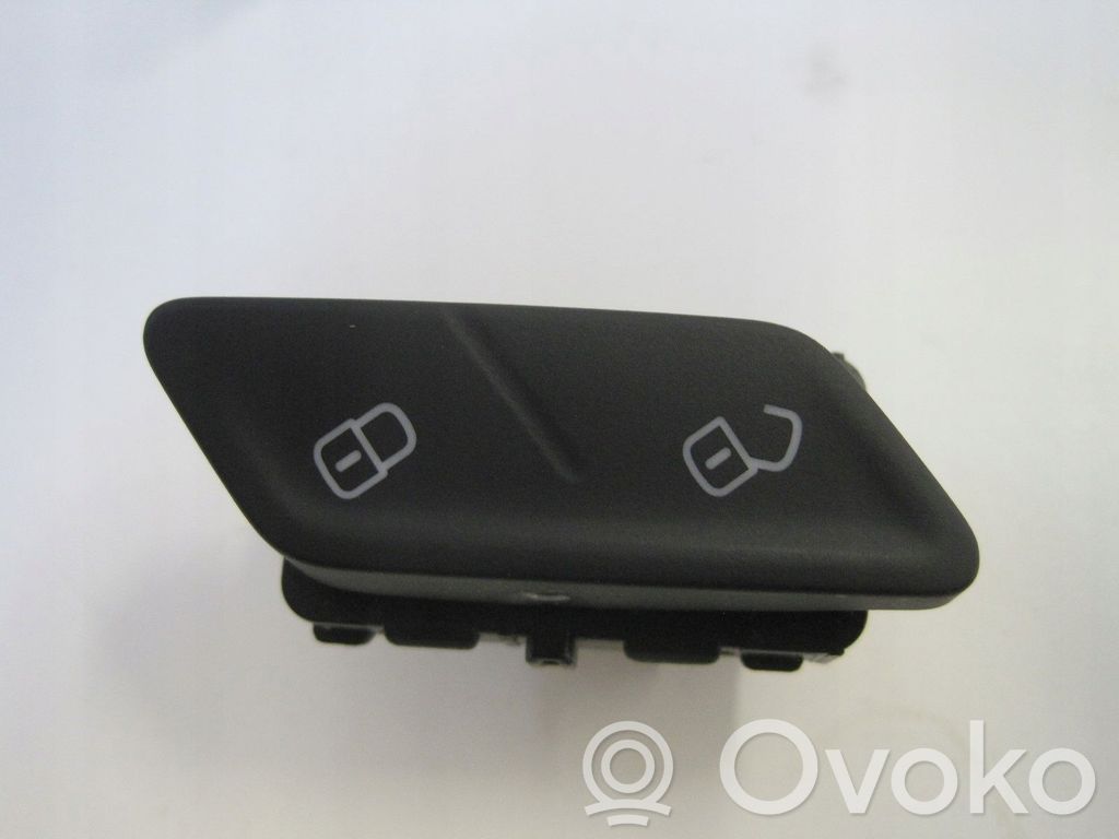 Volkswagen Golf VII Central console control unit 