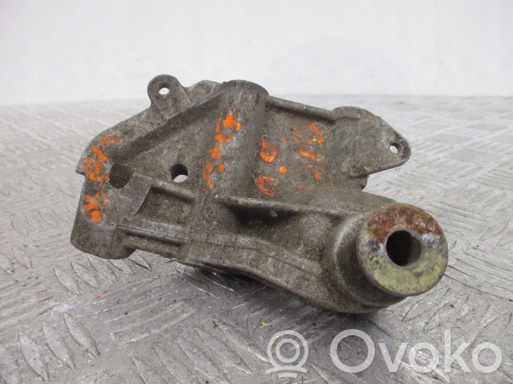 Alfa Romeo 159 Engine mount bracket 