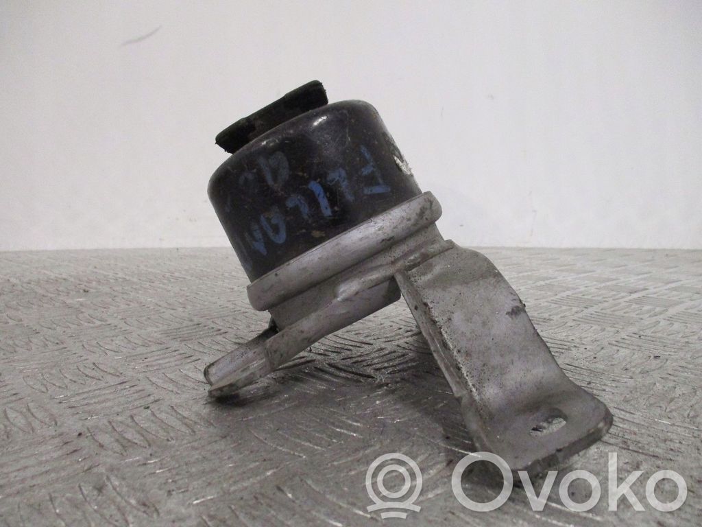 Land Rover Freelander Engine mount vacuum valve 