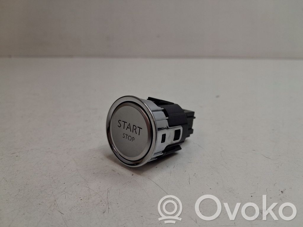 Peugeot 308 Central console control unit 