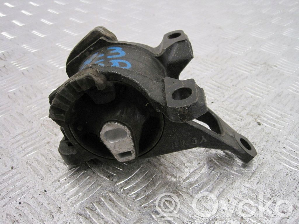 Mazda CX-5 Engine mount vacuum valve 