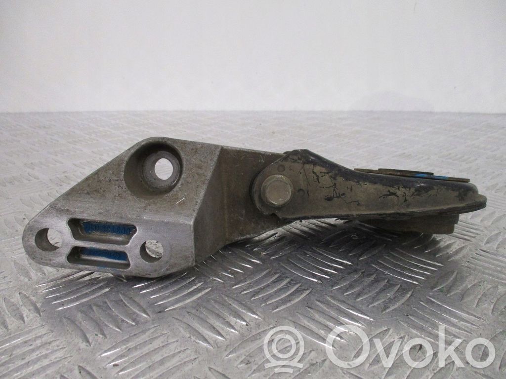 Mazda 5 Gearbox mounting bracket 