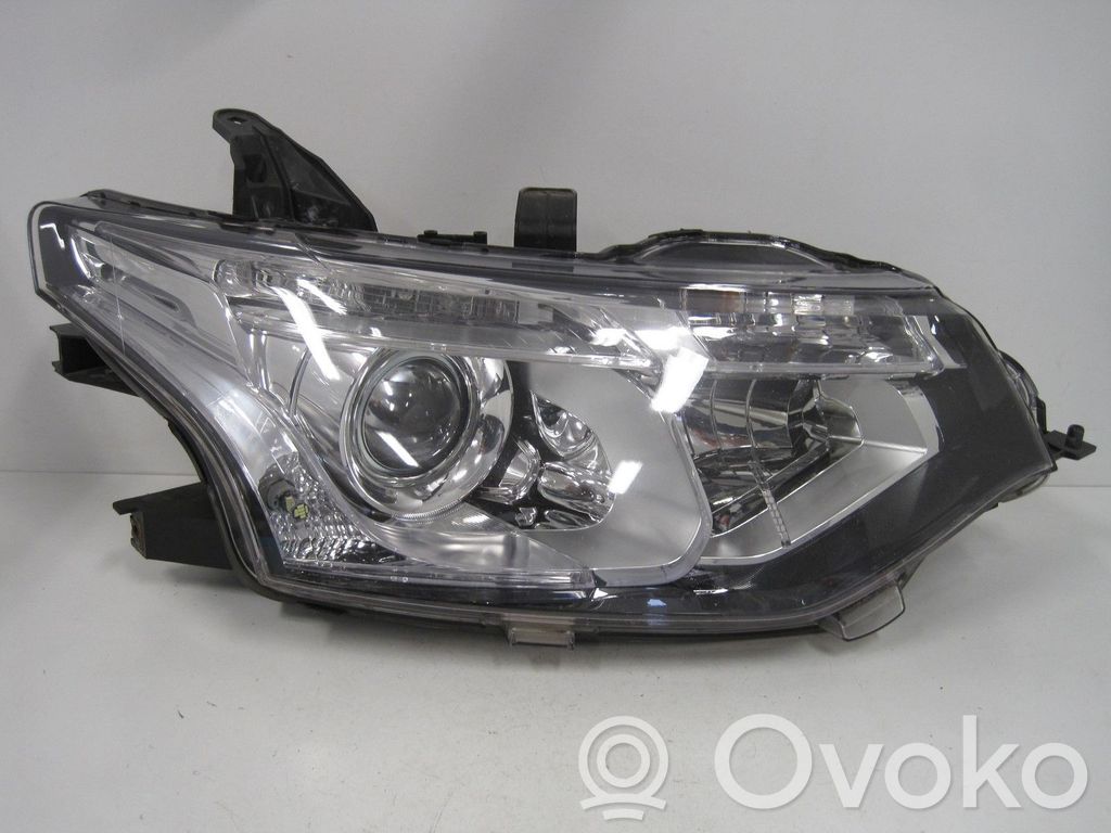 Mitsubishi Outlander Lampa przednia 