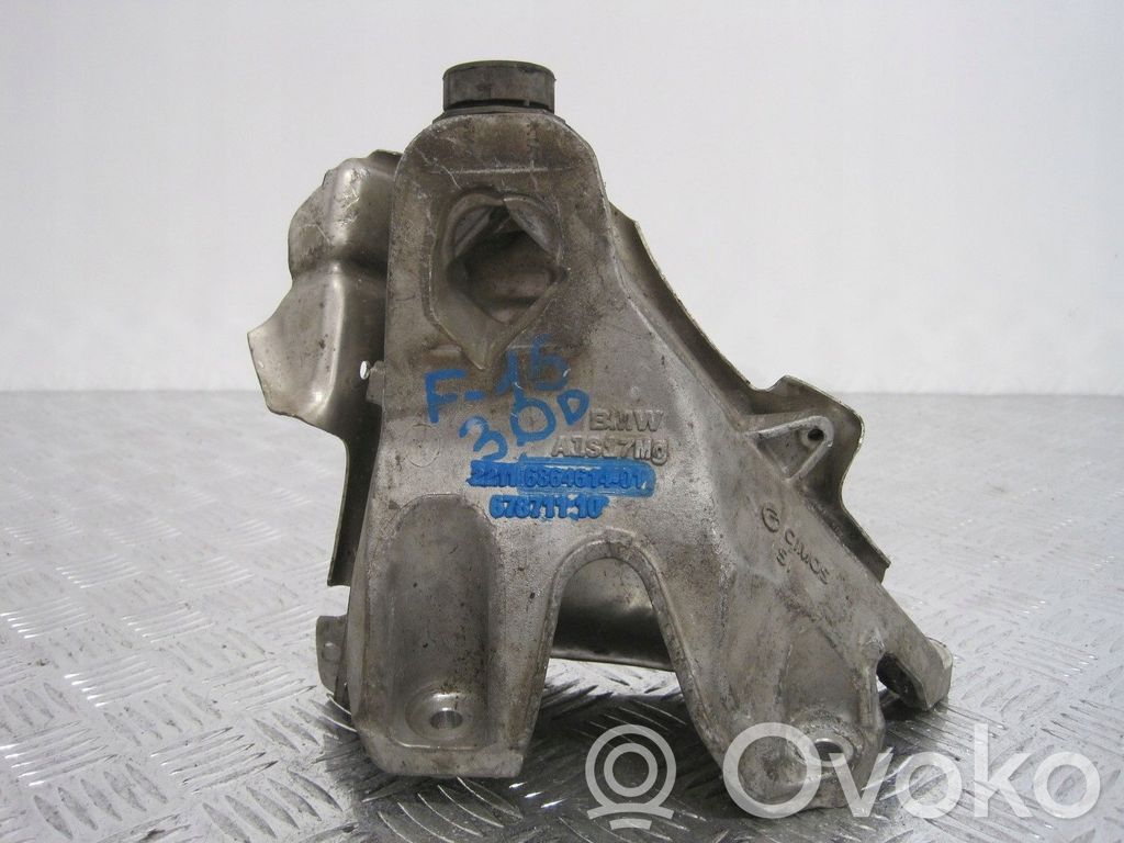 BMW X6 F16 Engine mount bracket 