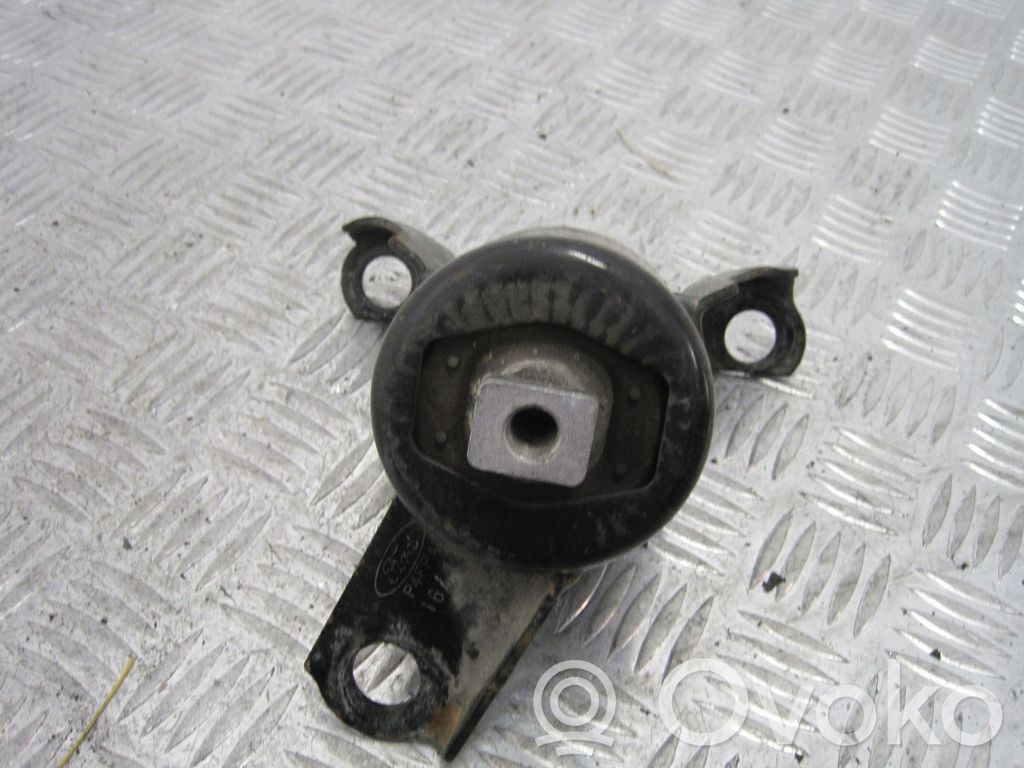 Ford Fiesta Engine mount vacuum valve 