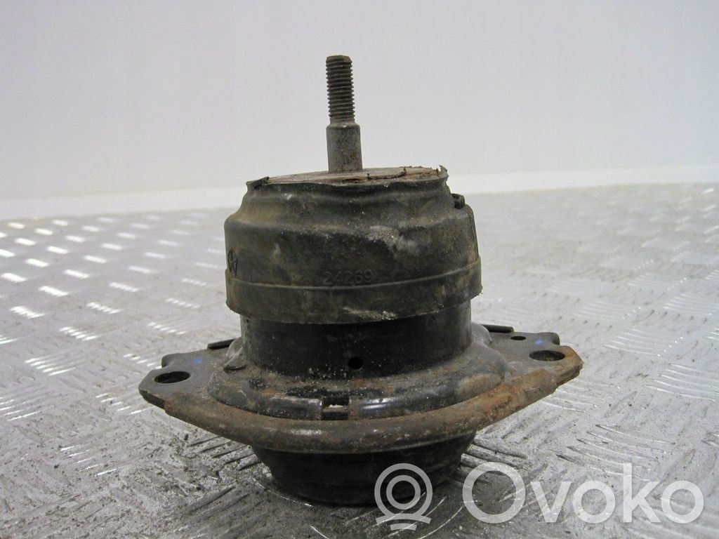 Jeep Grand Cherokee Engine mount vacuum valve 