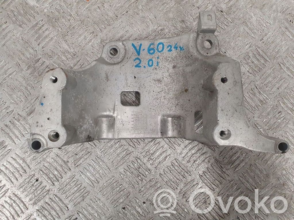Engine mount bracket   31480101