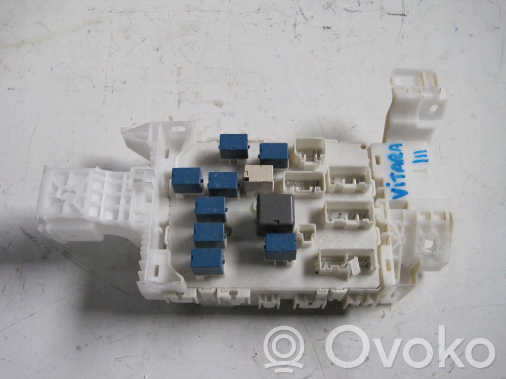 Suzuki Grand Vitara II Fuse box set 