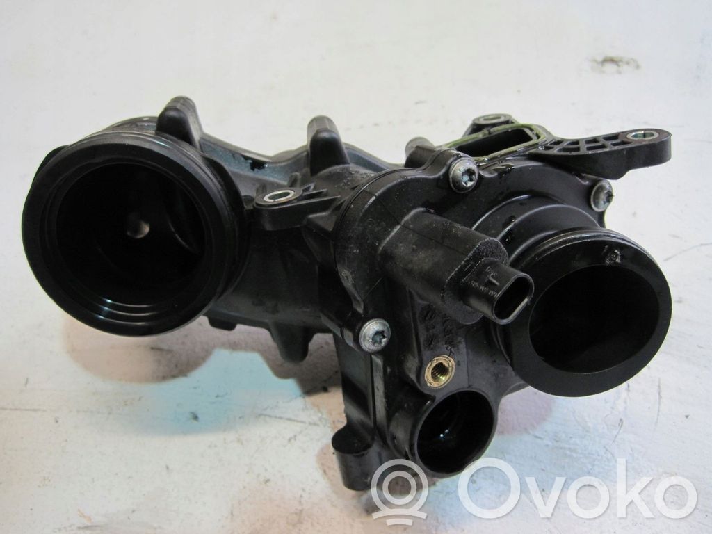 Audi A3 S3 A3 Sportback 8P Termostats / termostata korpuss 