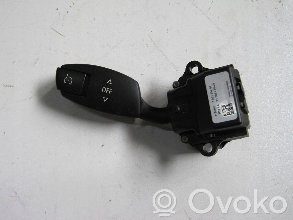 BMW 2 Active Tourer U06 Central console control unit 