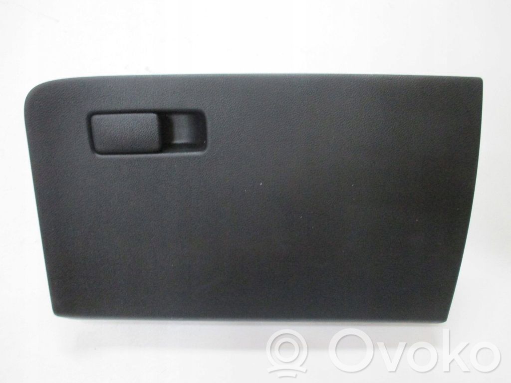 Dzinēja pārsegs (vāks)   K6KCD57200