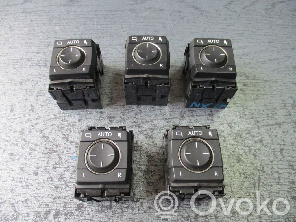 Lexus NX Central console control unit 