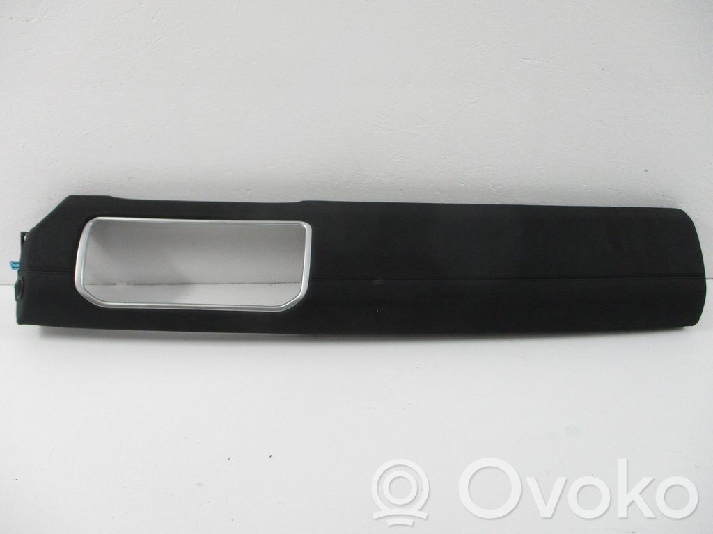 BMW 2 Active Tourer U06 Moldura de la unidad delantera de radio/GPS 
