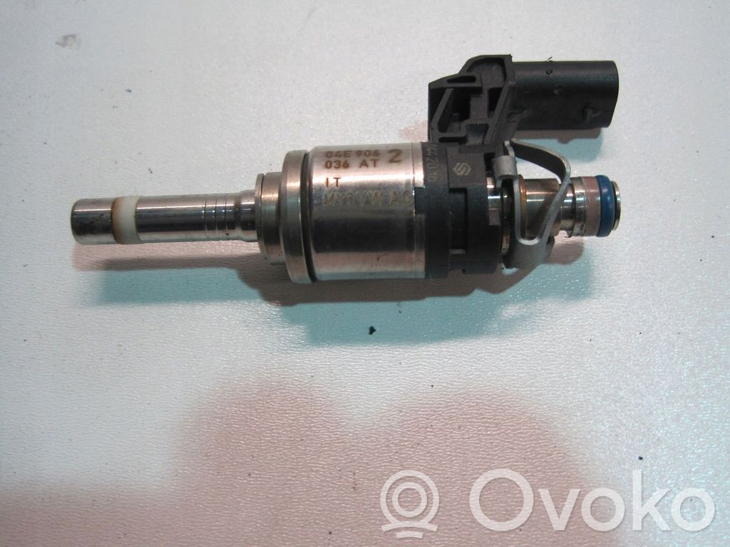 Skoda Rapid (120G, 130G, 135G) Inyector de combustible 