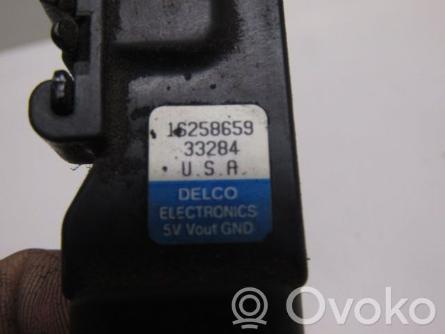 Sensor de temperatura de la toma de aire   16258659,33284