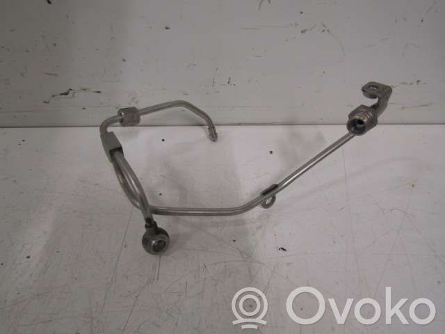 Audi A4 S4 B7 8E 8H Polttoainepääputki 