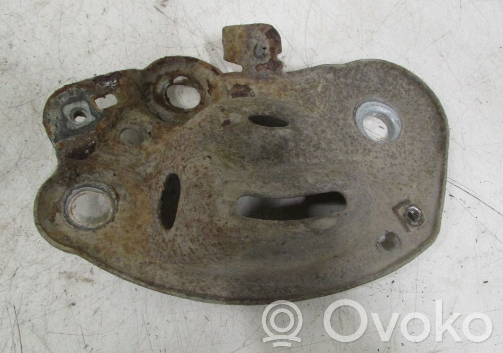 Volvo V70 Cits aizmugures šasijas elements 