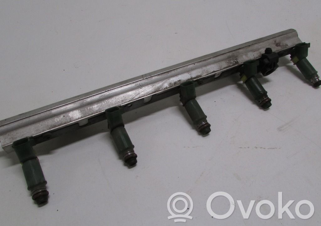 Volvo V70 Polttoainepääputki 