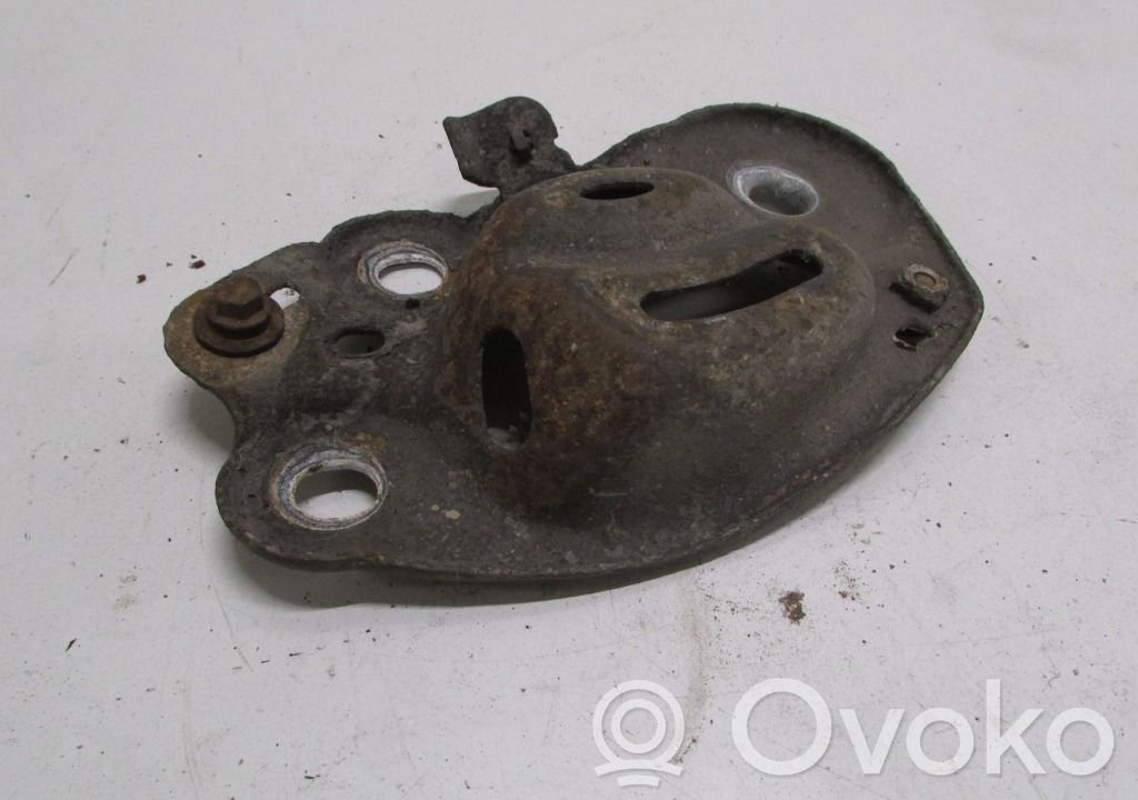 Volvo V70 Cits aizmugures šasijas elements 
