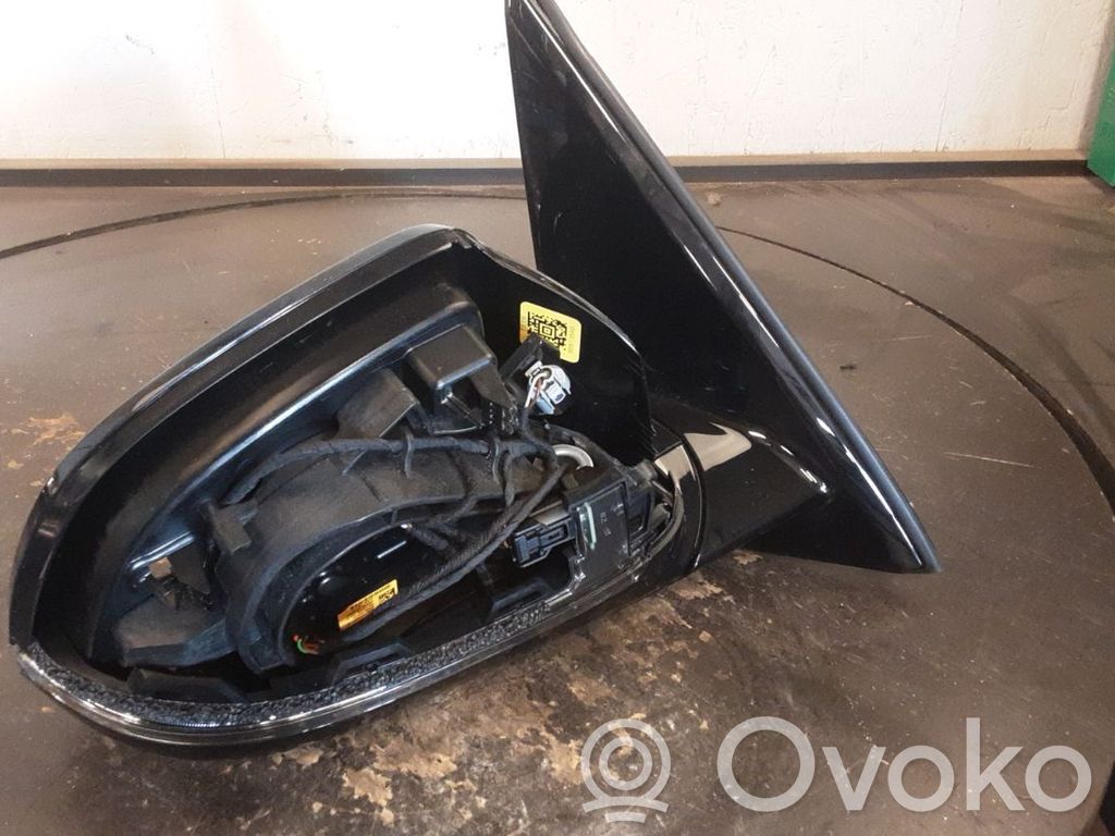 Front door electric wing mirror   51167364060
