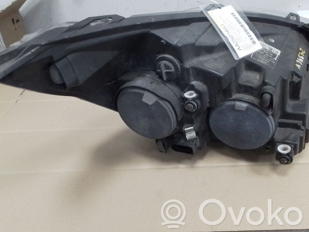 Ford Transit Custom Headlight/headlamp 