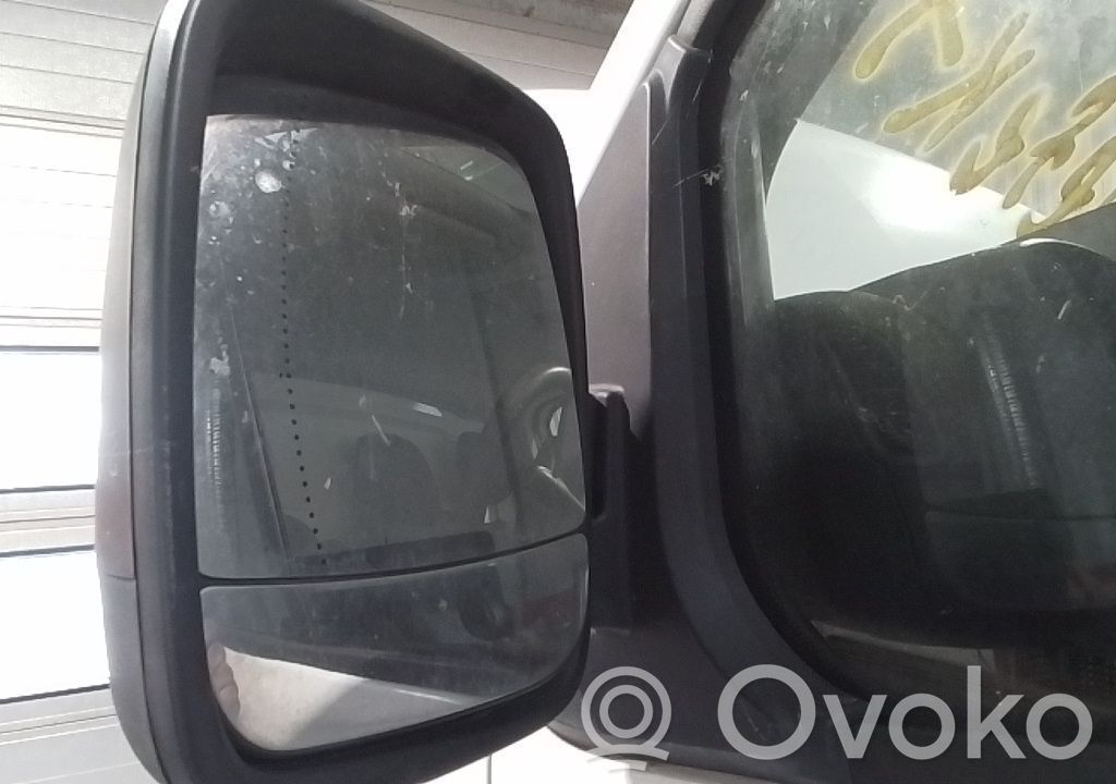 Opel Vivaro Elektryczne lusterko boczne drzwi przednich 
