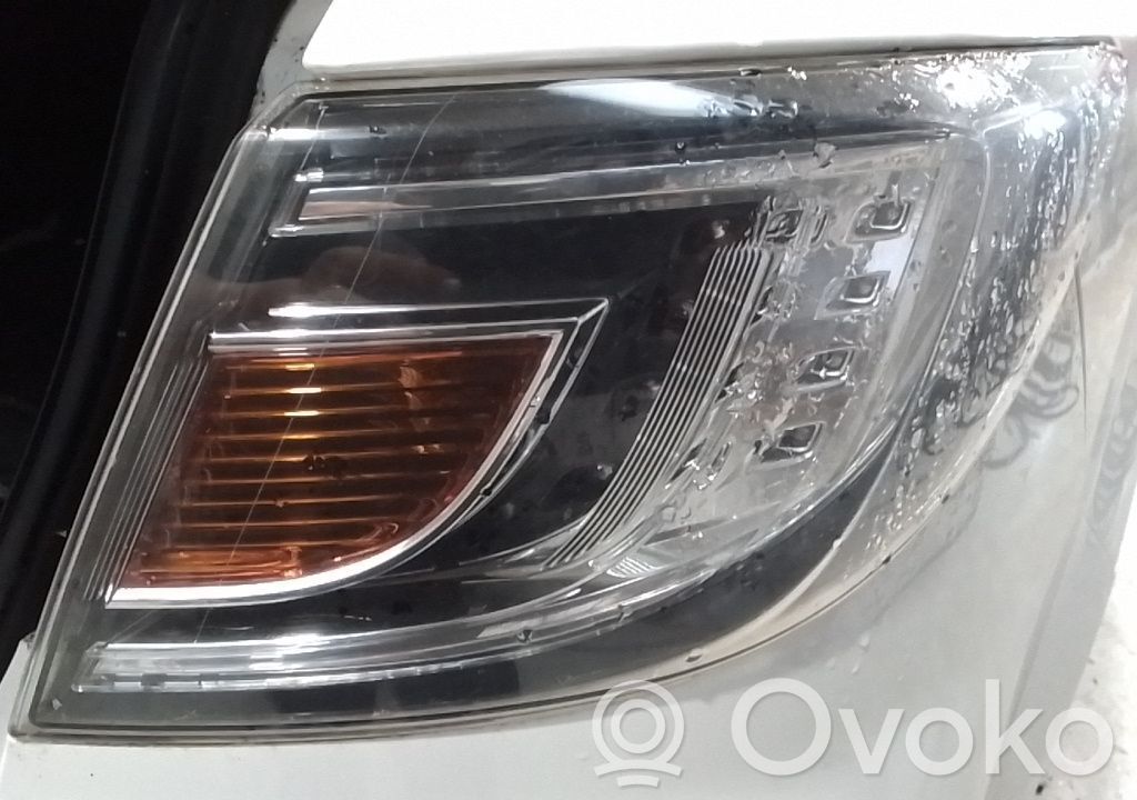 Mazda 6 Aizmugurējais lukturis virsbūvē 