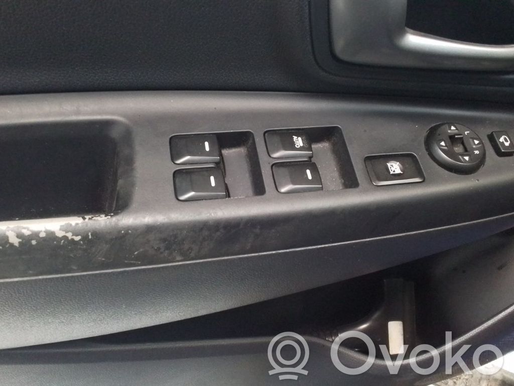 KIA Rio Electric window control switch 