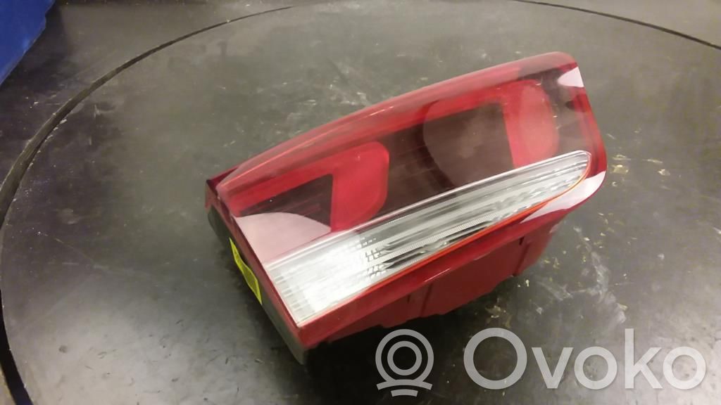 KIA Rio Lampă spate în caroserie 