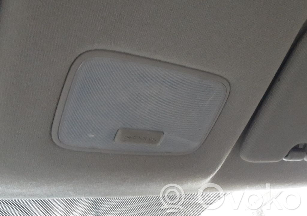 Front seat light   928501Y0008O