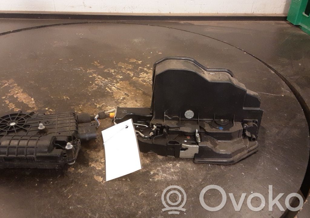 BMW X6 E71 Central locking motor 