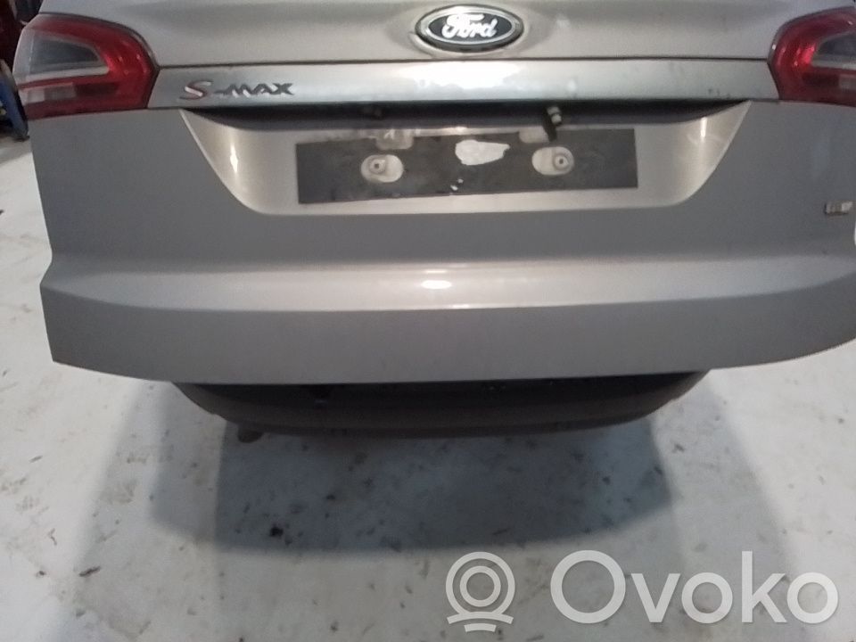 Ford S-MAX Rear/tail light trim molding 
