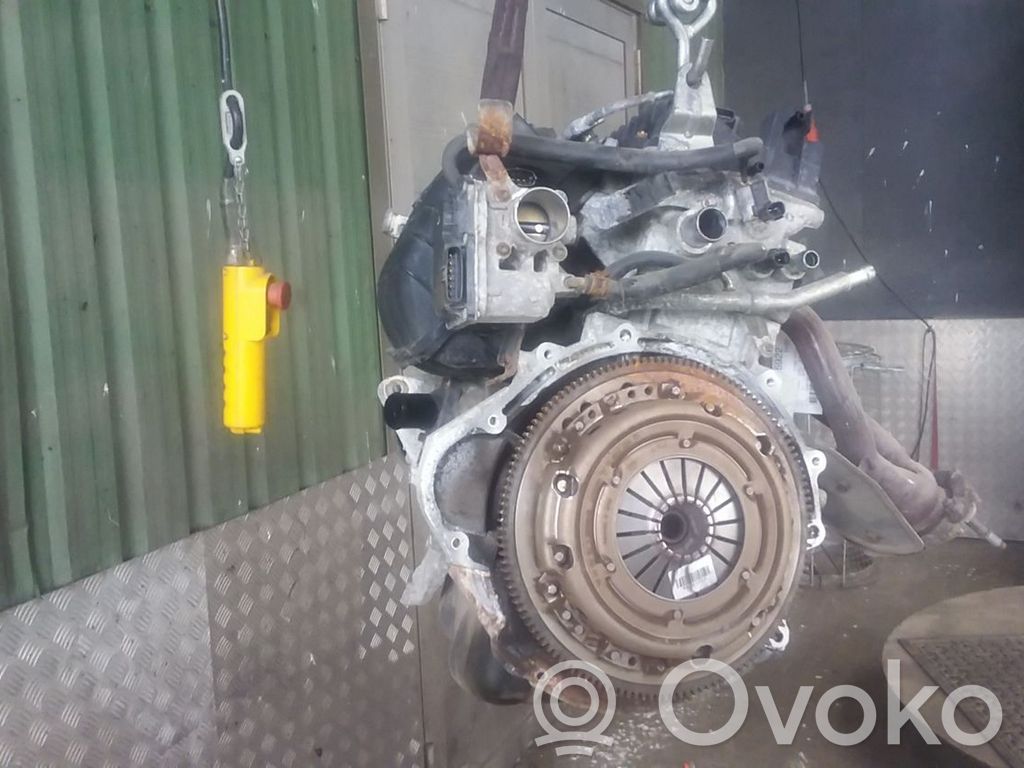 Mitsubishi Colt Двигатель 